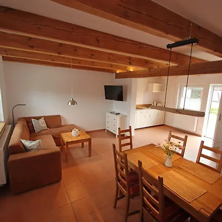 Neuendorf Apartment