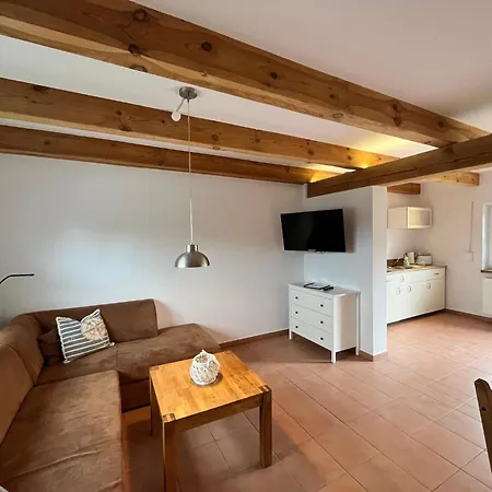 Appartement Fuer Bis Zu 5 Personen Im Lepels Hof * Lutow
